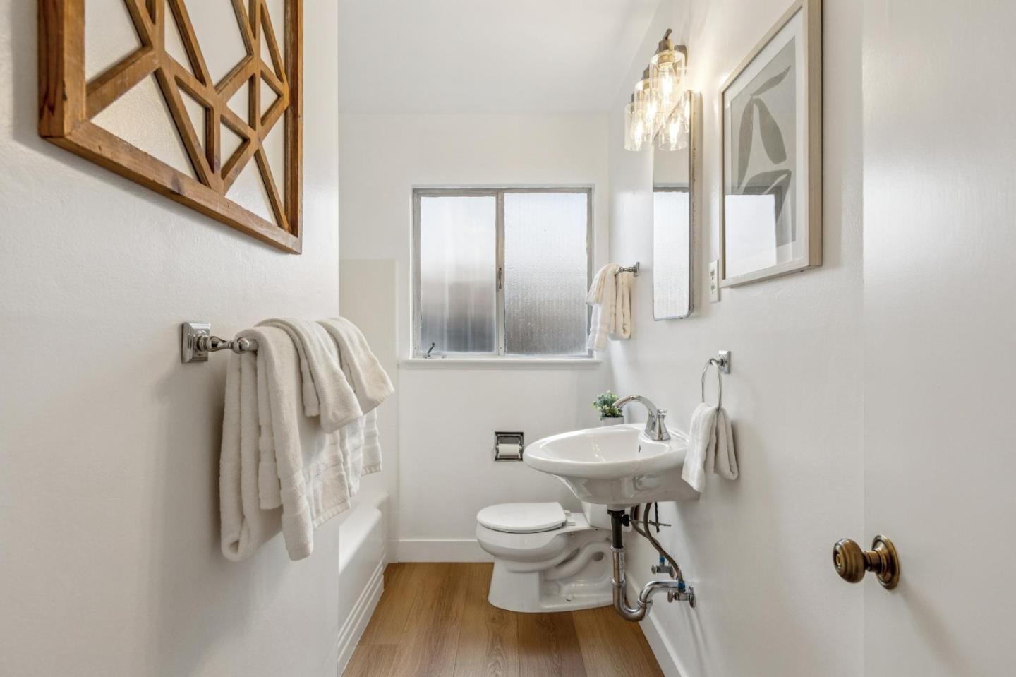 602 Alameda De Las Pulgas