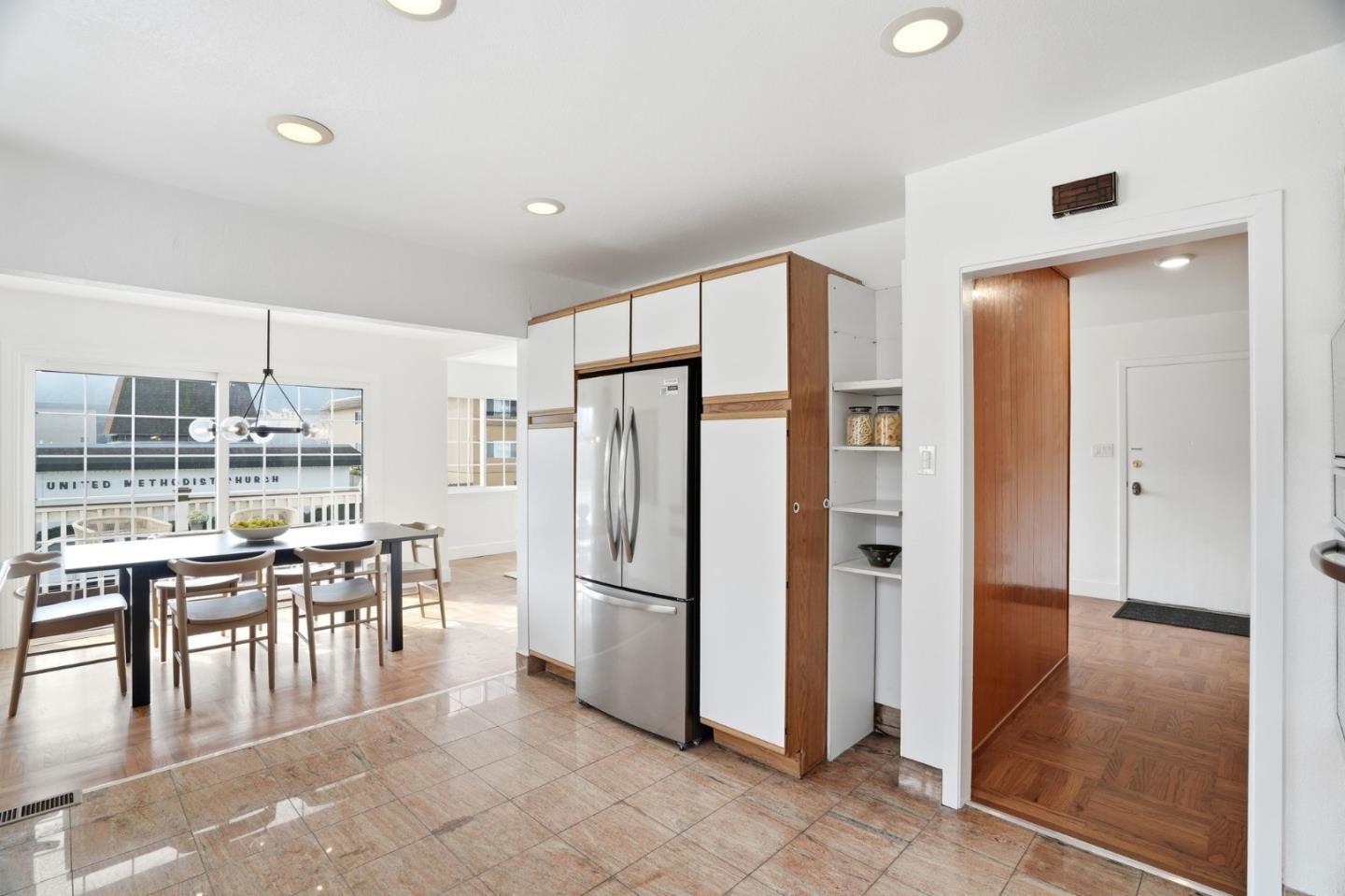 1469 Southgate Avenue