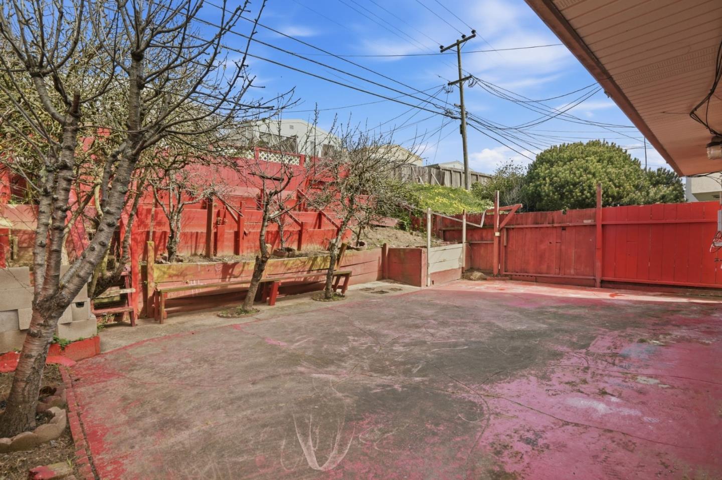 1469 Southgate Avenue