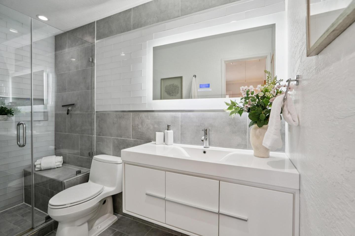 3033 Los Prados Street 229