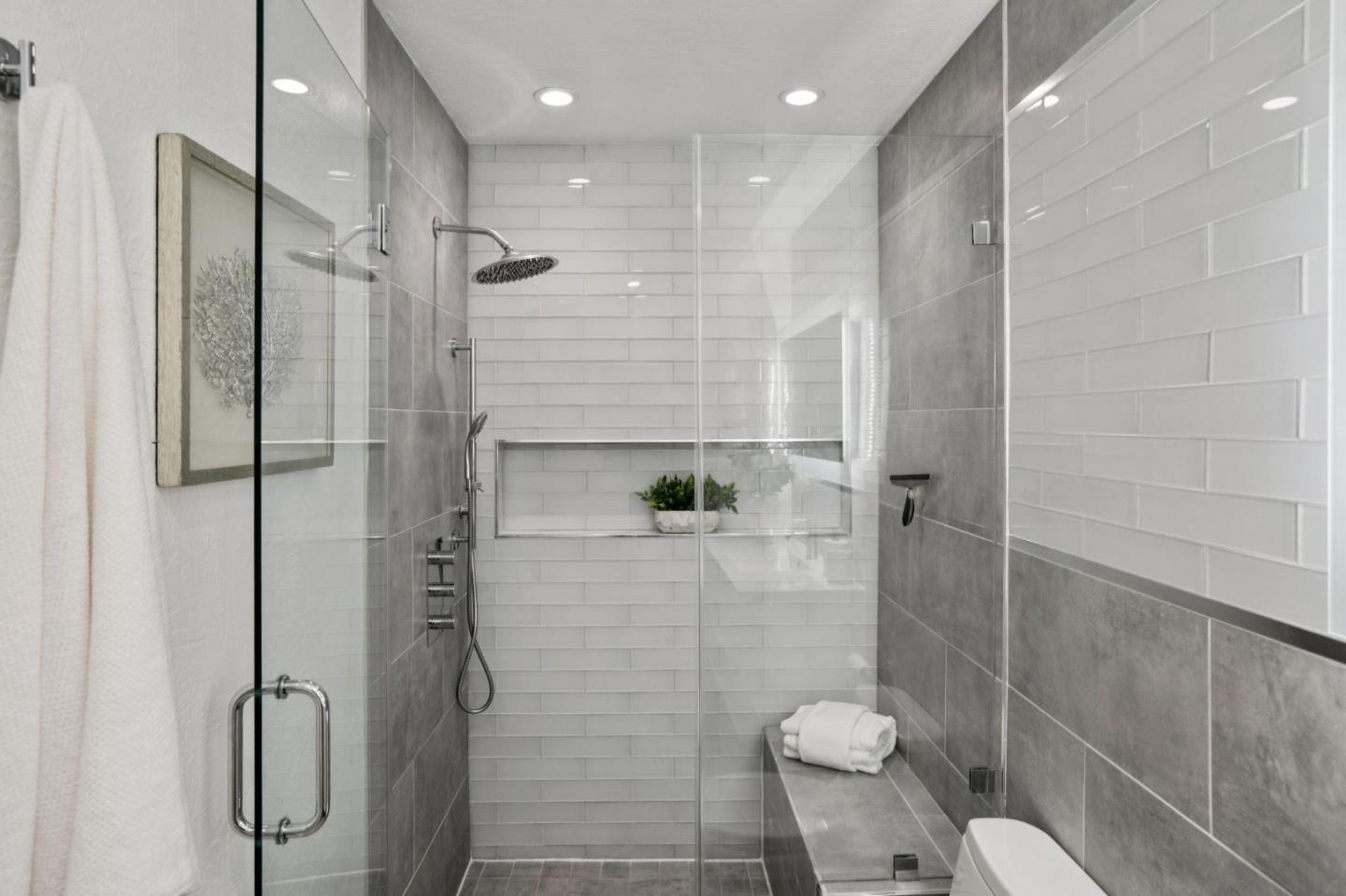 3033 Los Prados Street 229