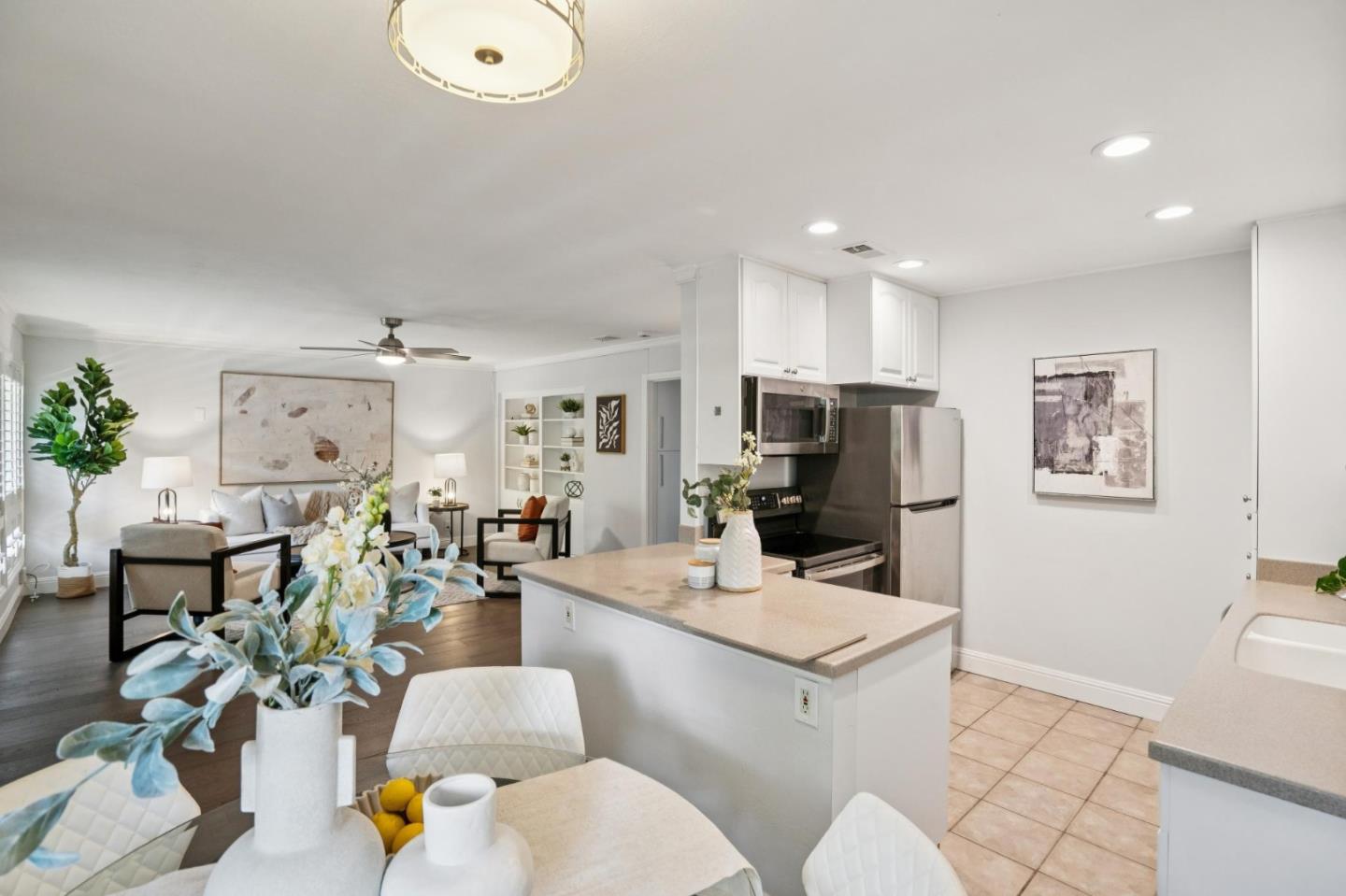 3033 Los Prados Street 229