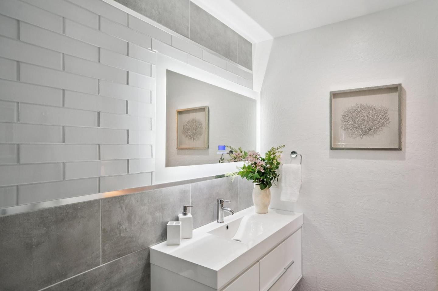 3033 Los Prados Street 229