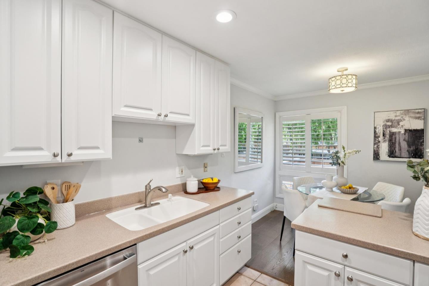 3033 Los Prados Street 229