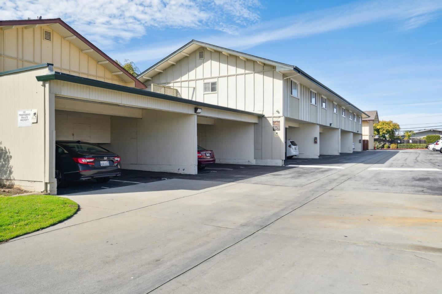 3033 Los Prados Street 229