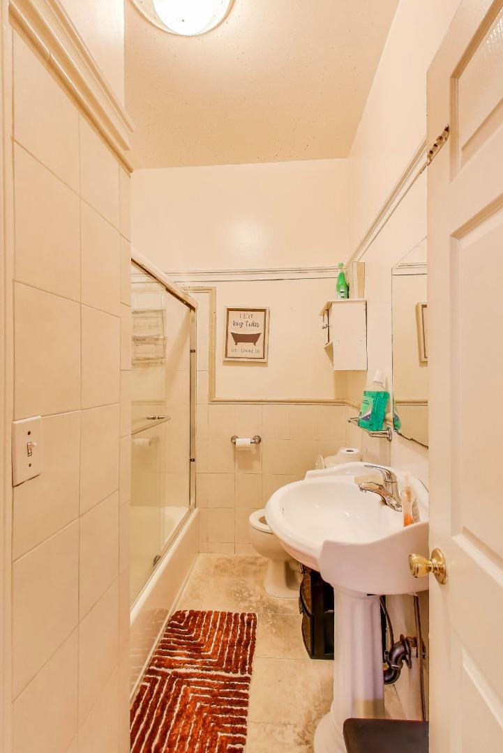 4592-4594 Mission Street