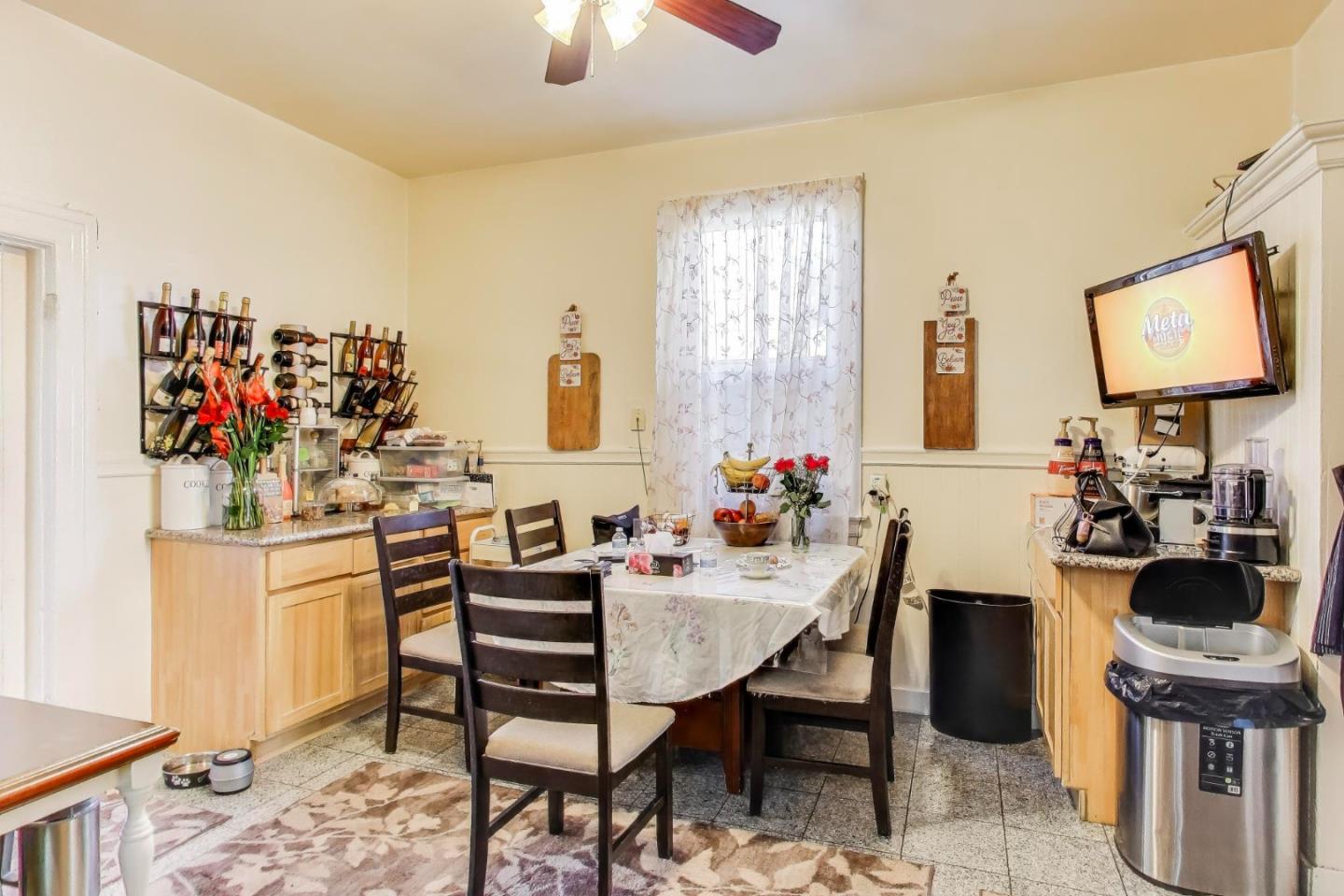 4592-4594 Mission Street