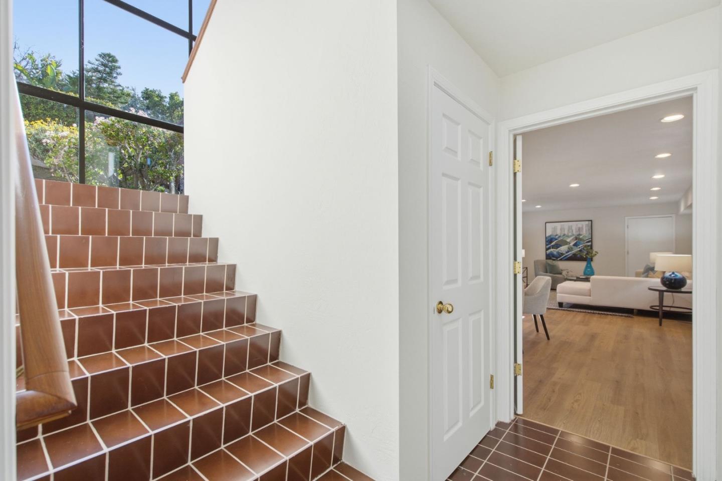 2734 Summit Drive