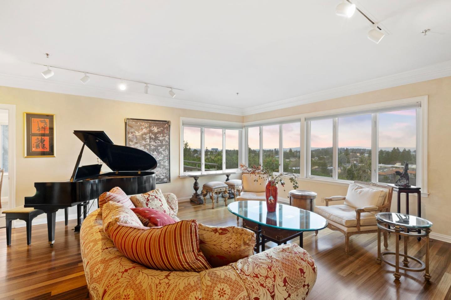 24 Mounds Road A