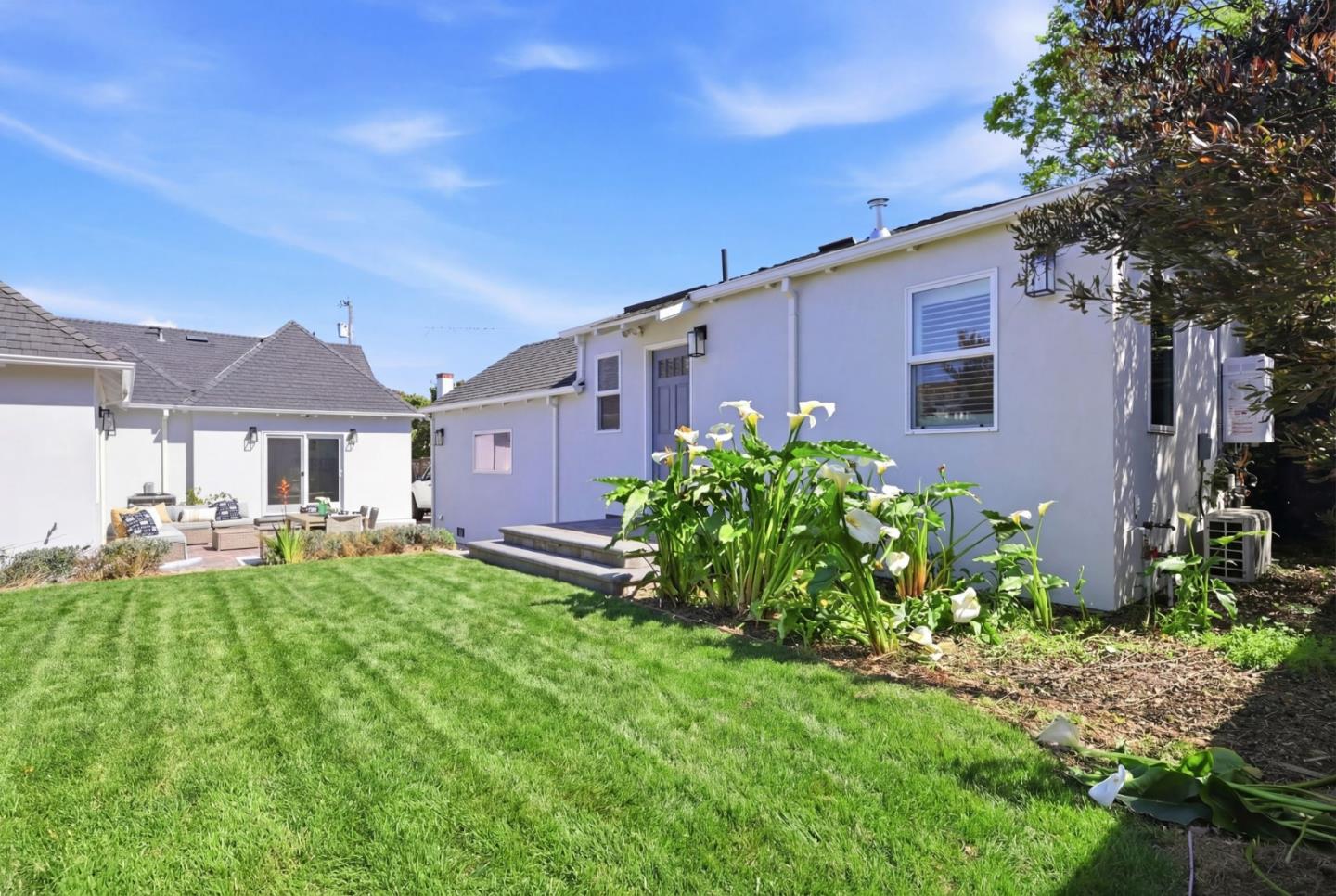 1333 Laguna Avenue