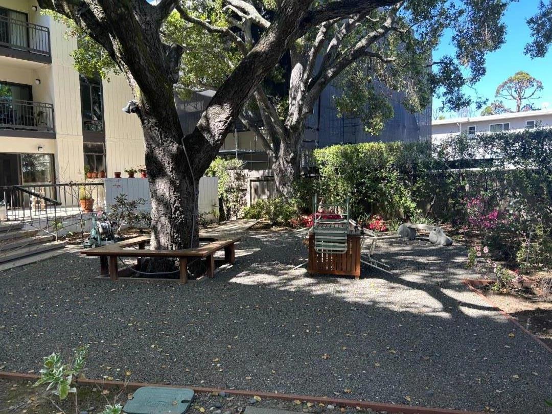 225 Virginia Avenue PH-D