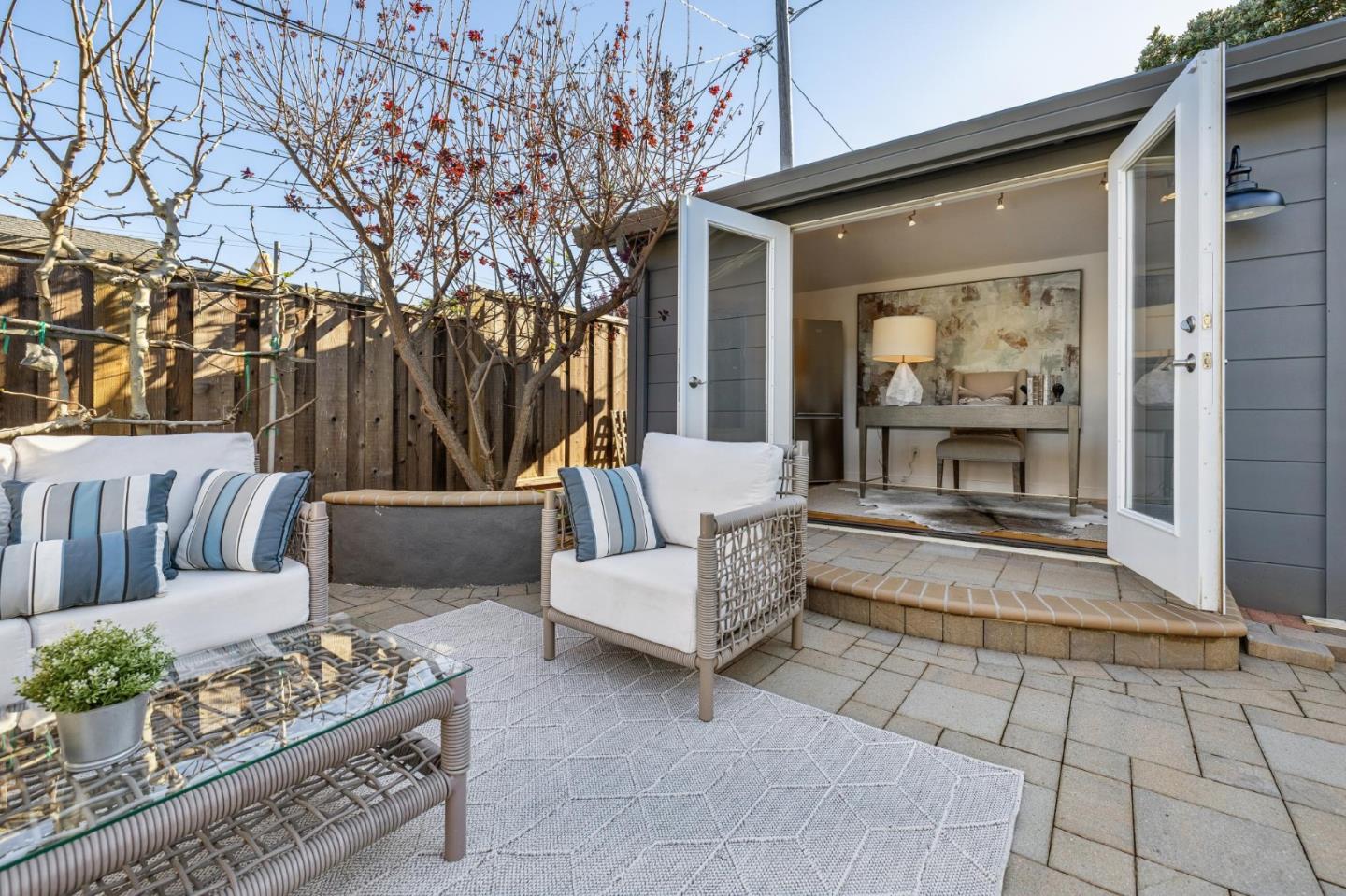 3612 Santiago Street