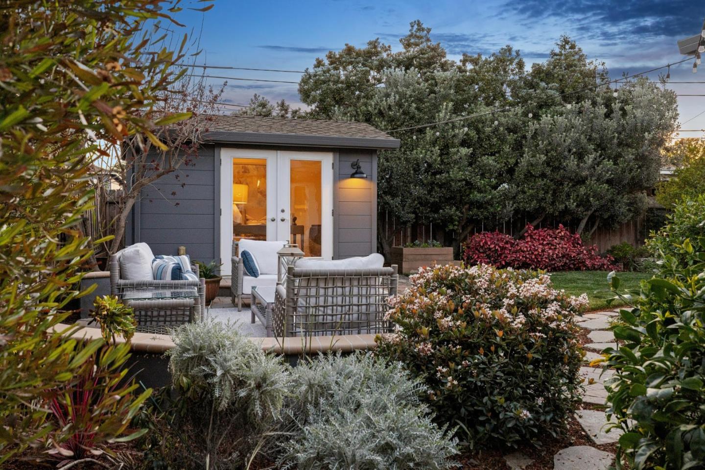 3612 Santiago Street