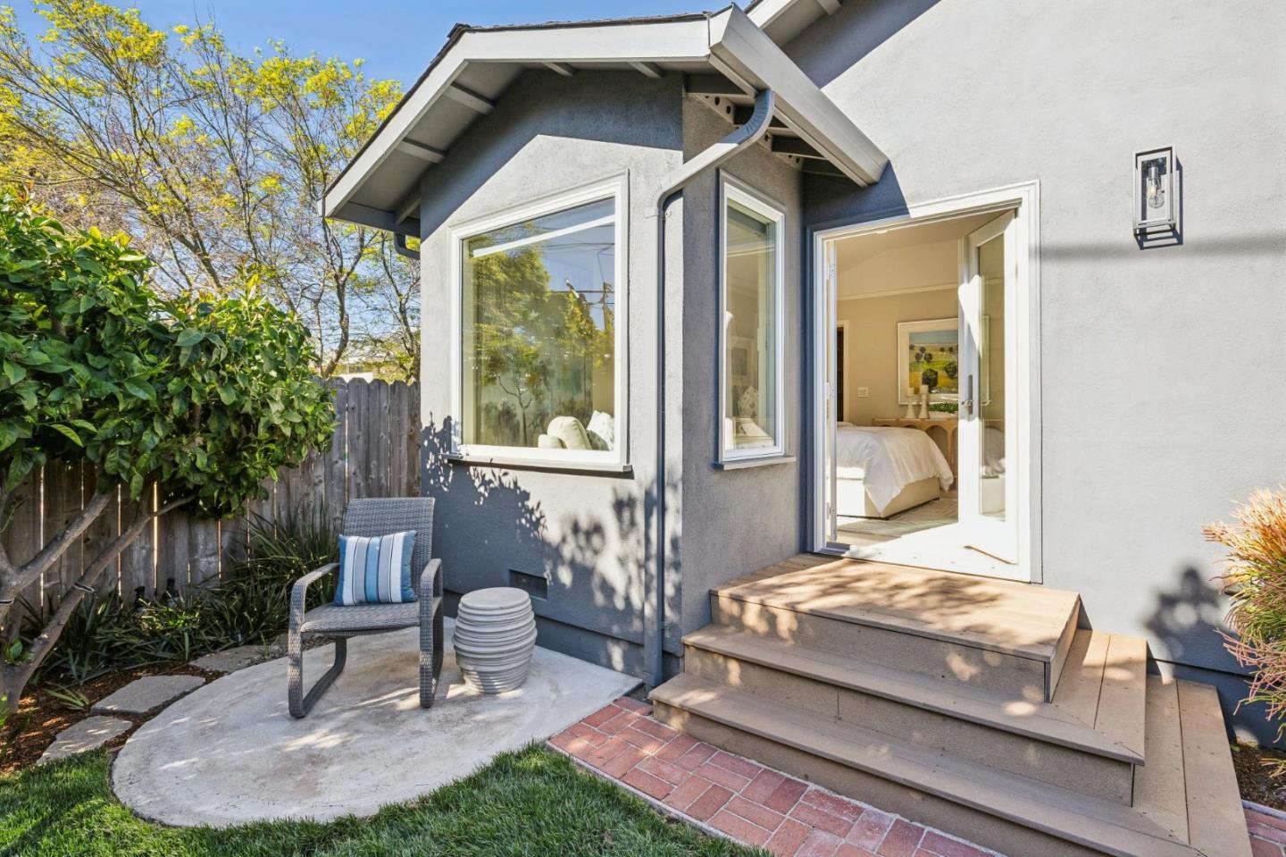 3612 Santiago Street