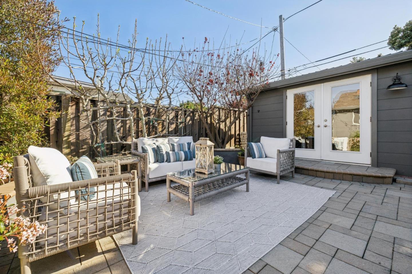 3612 Santiago Street