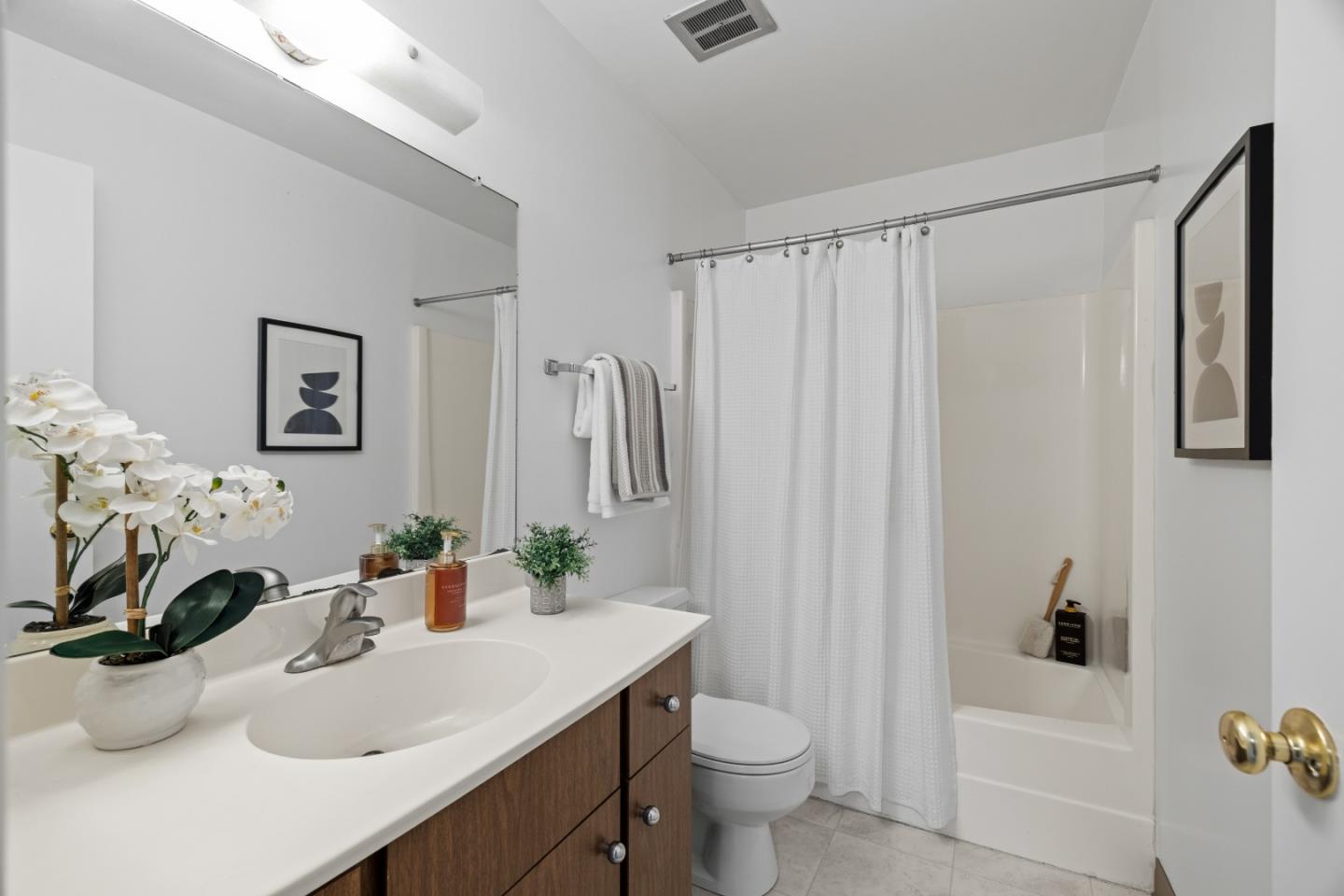 2456 West Bayshore Road 10