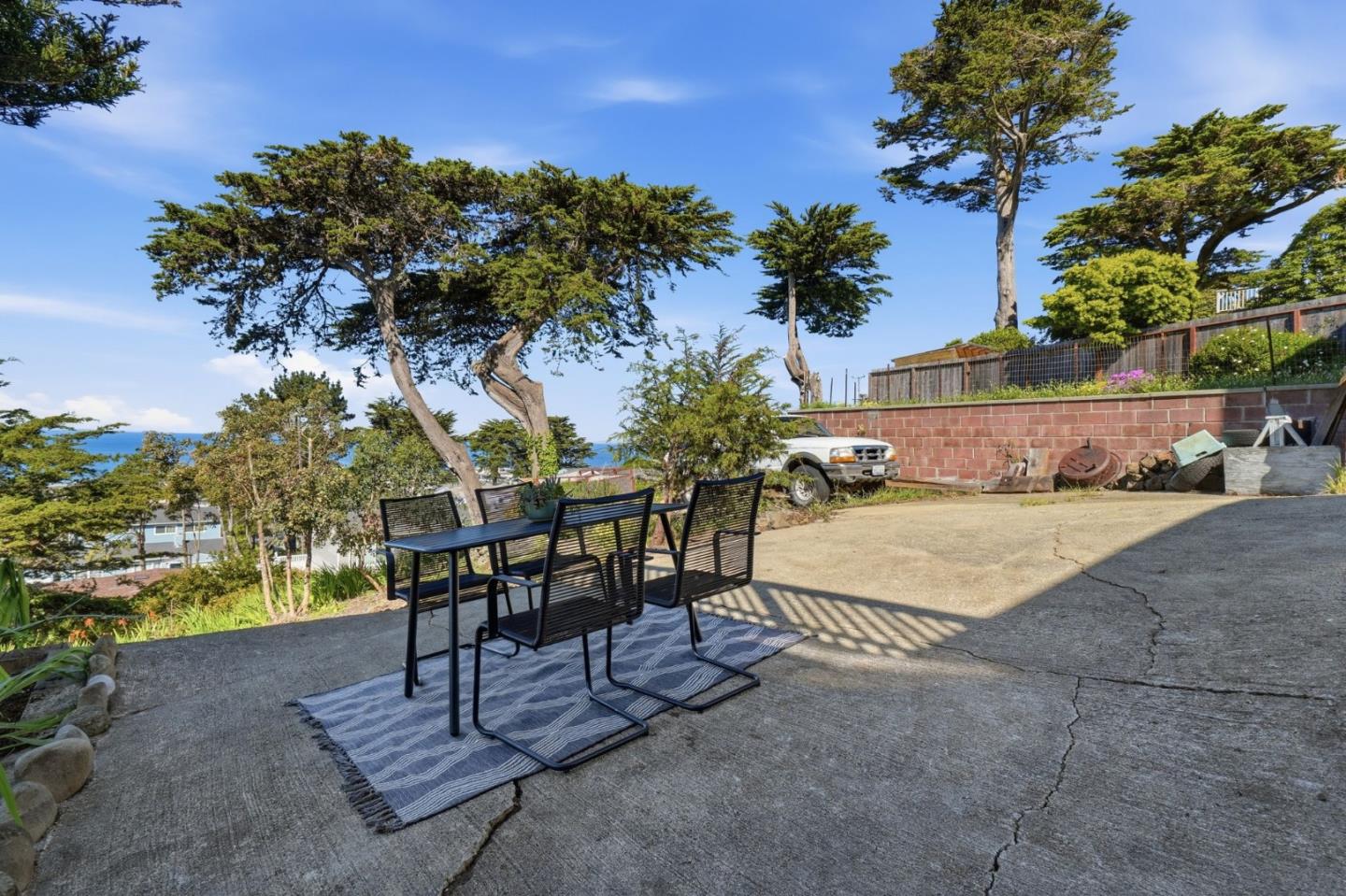 14 Cragmont Court