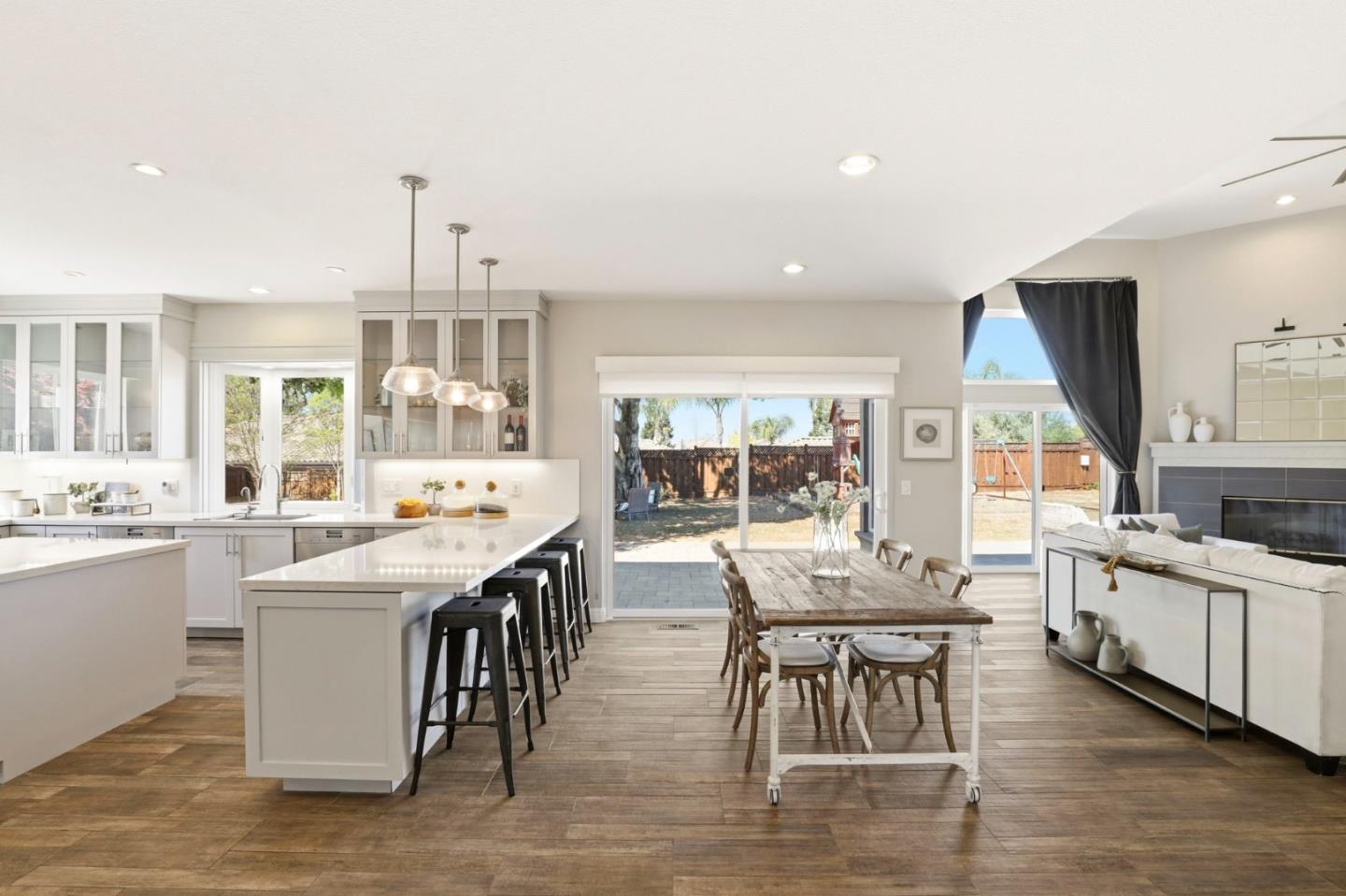 1103 Barnes Lane