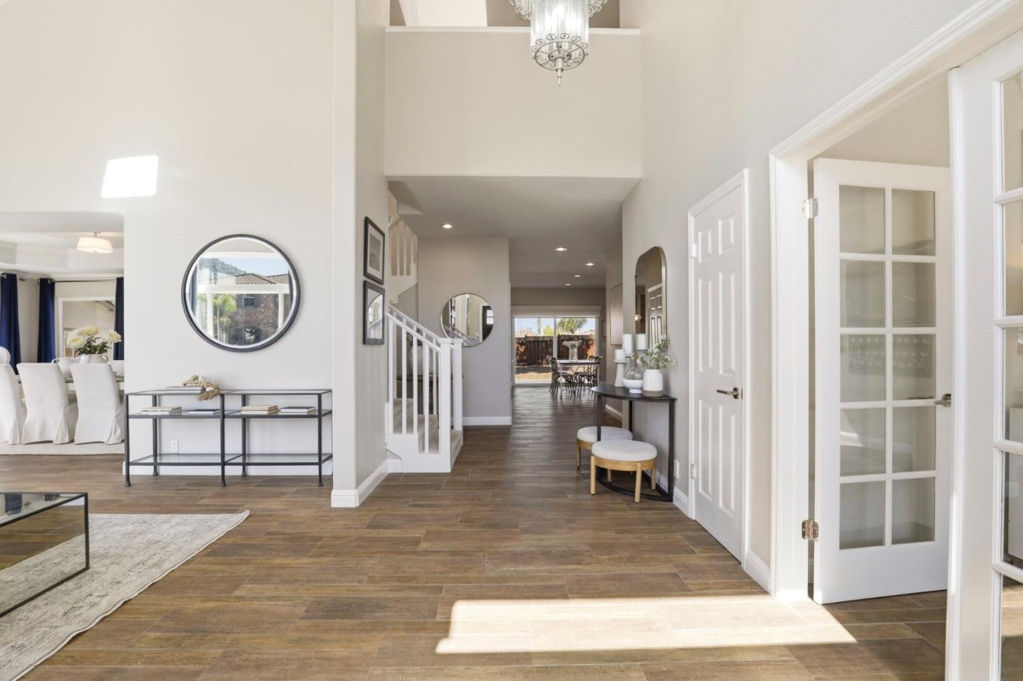 1103 Barnes Lane