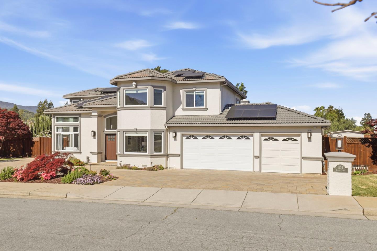 1103 Barnes Lane