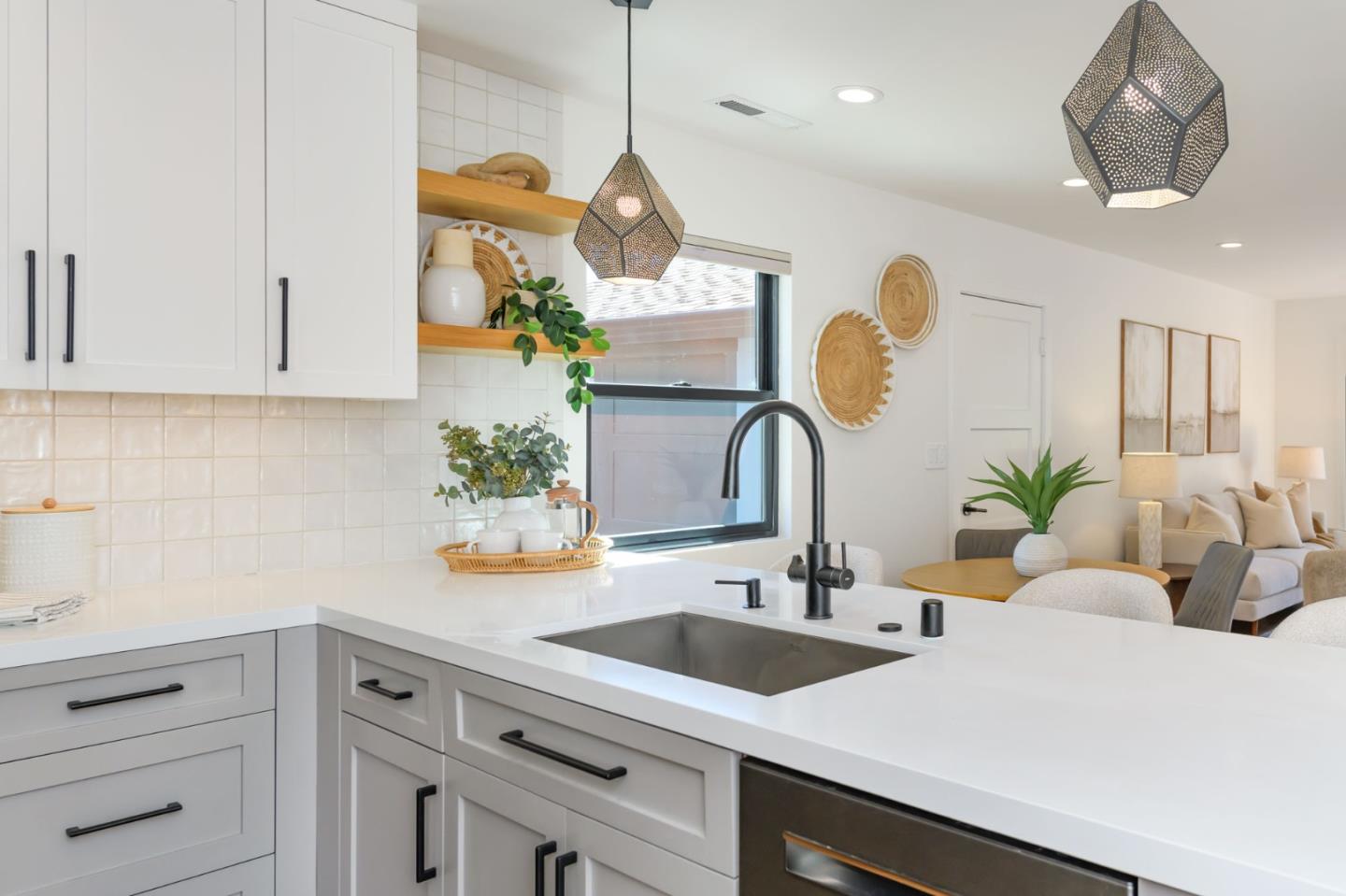 1162 Mckinley Street