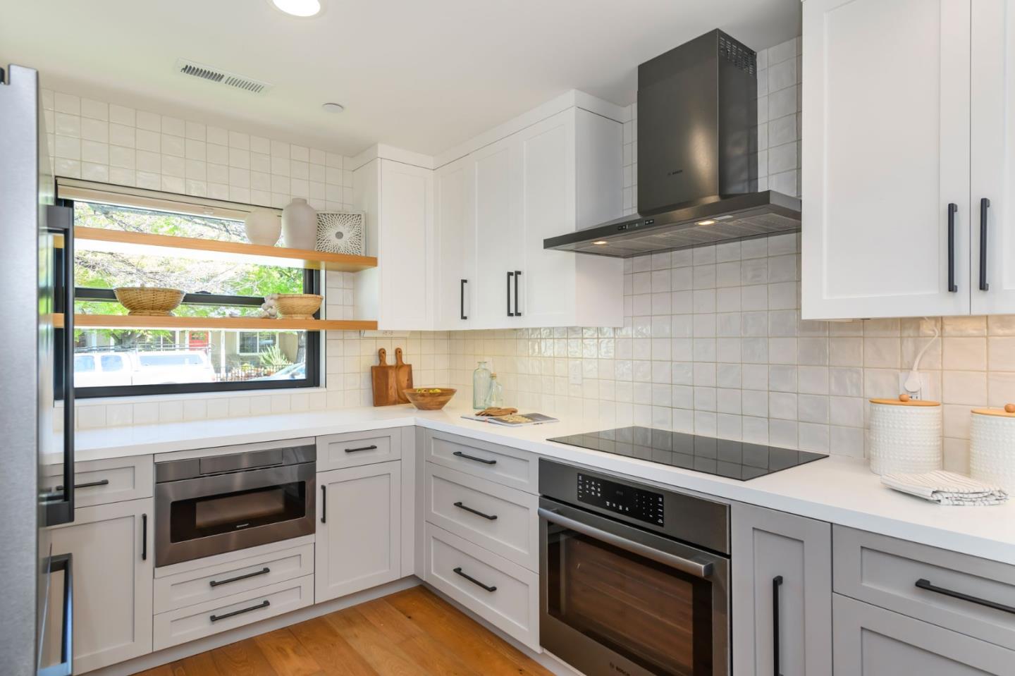 1162 Mckinley Street