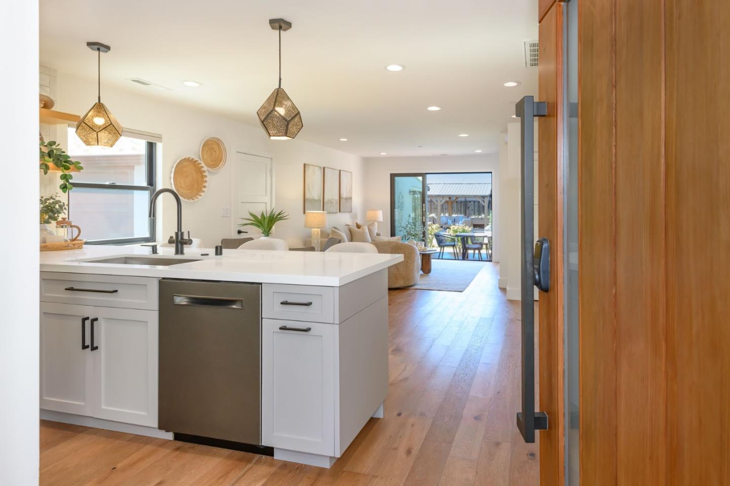 1162 Mckinley Street