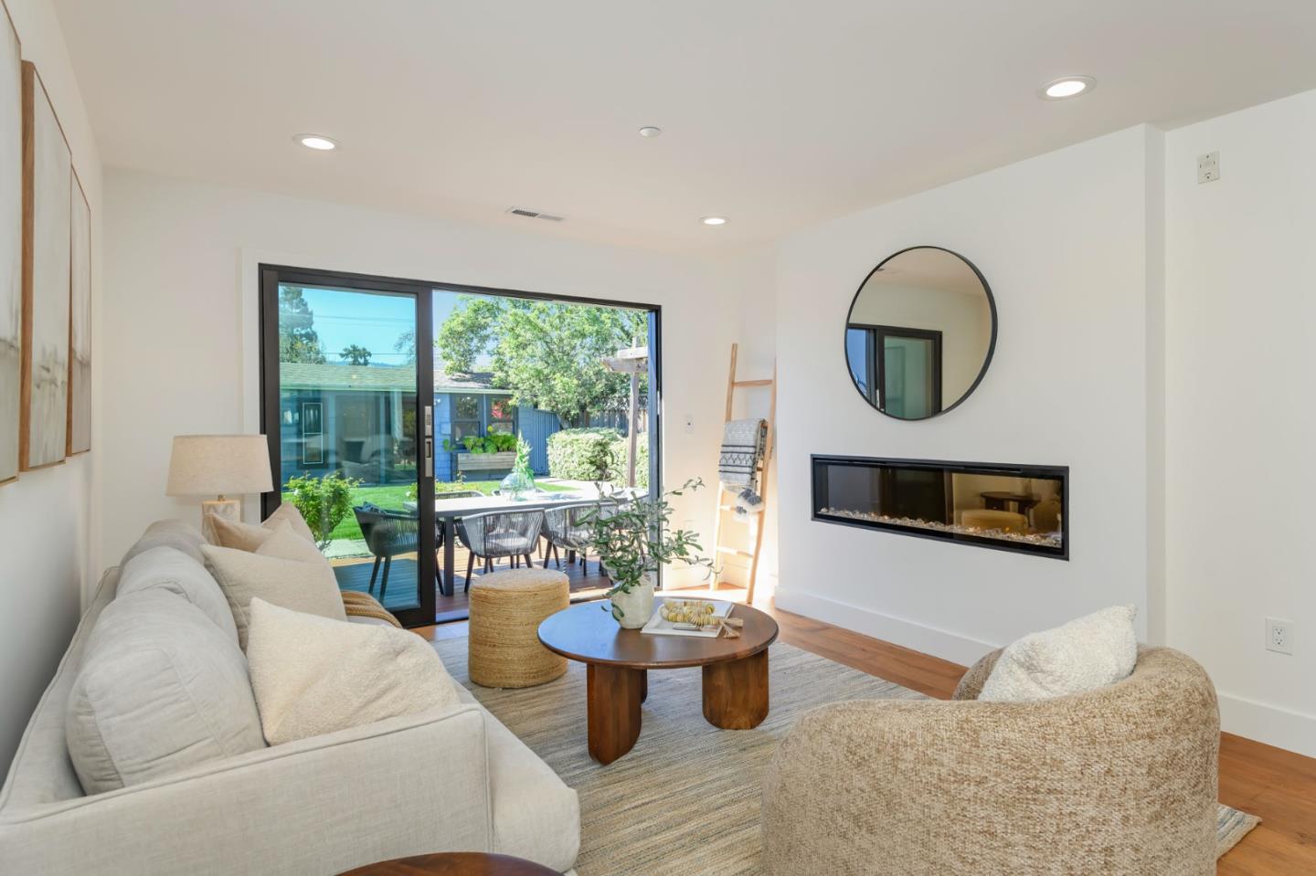 1162 Mckinley Street