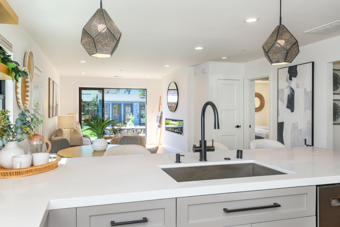 1162 Mckinley Street