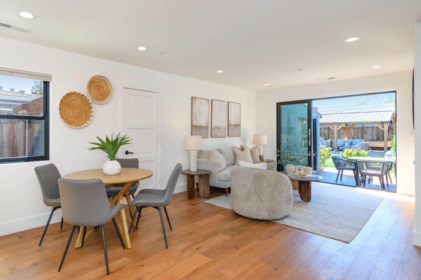 1162 Mckinley Street