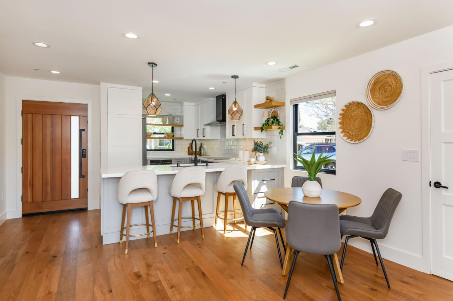 1162 Mckinley Street