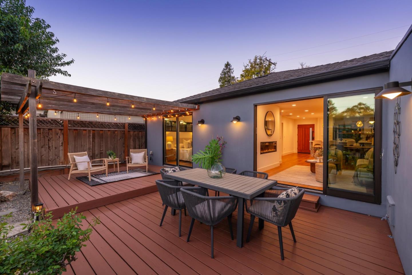 1162 Mckinley Street