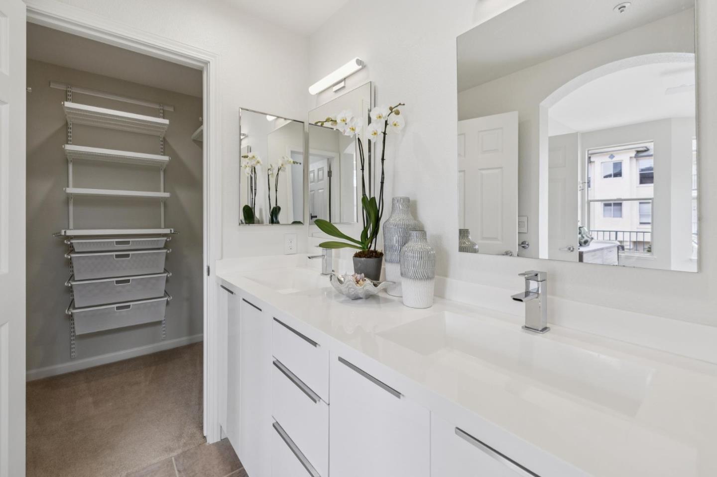 100 Baltic Circle 128