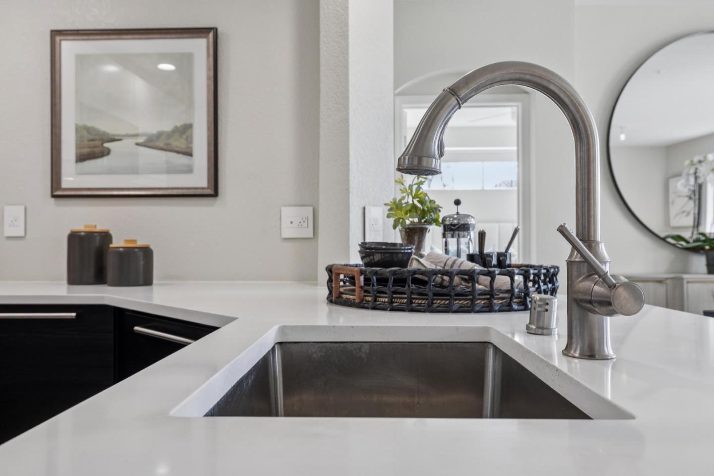 100 Baltic Circle 128