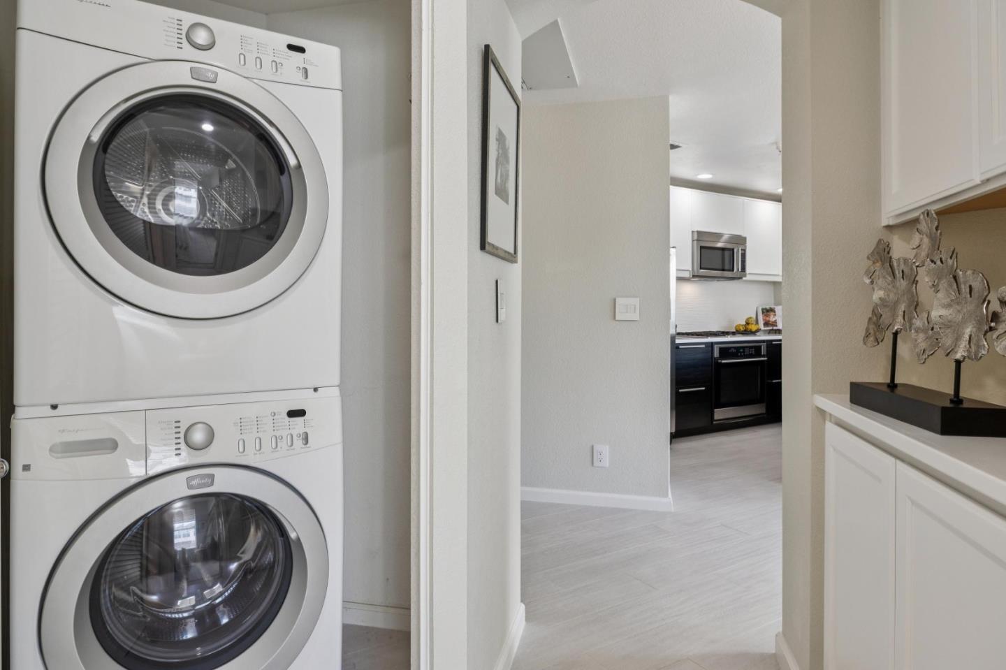 100 Baltic Circle 128