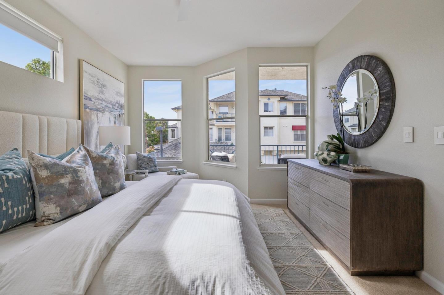 100 Baltic Circle 128