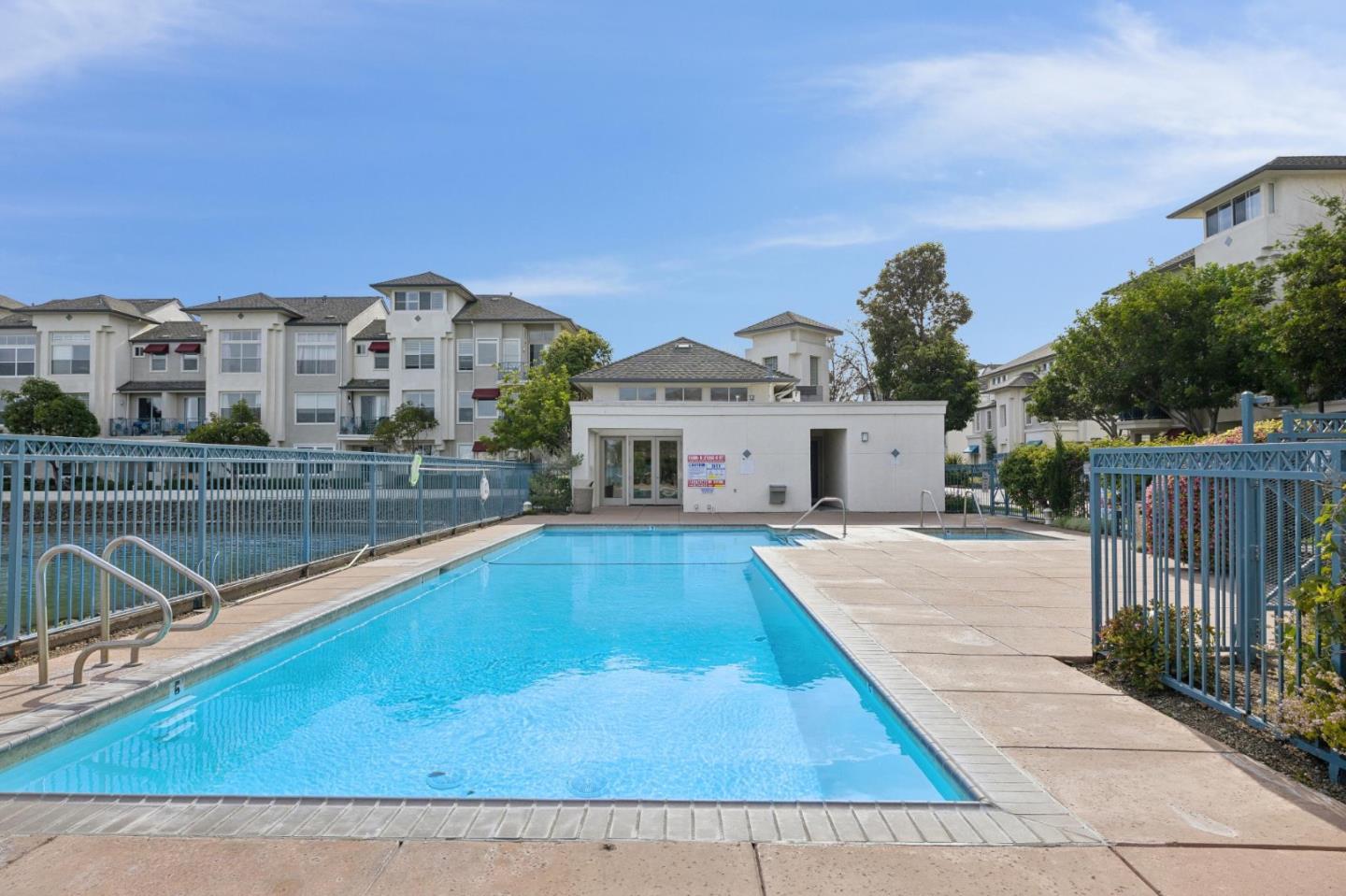 100 Baltic Circle 128