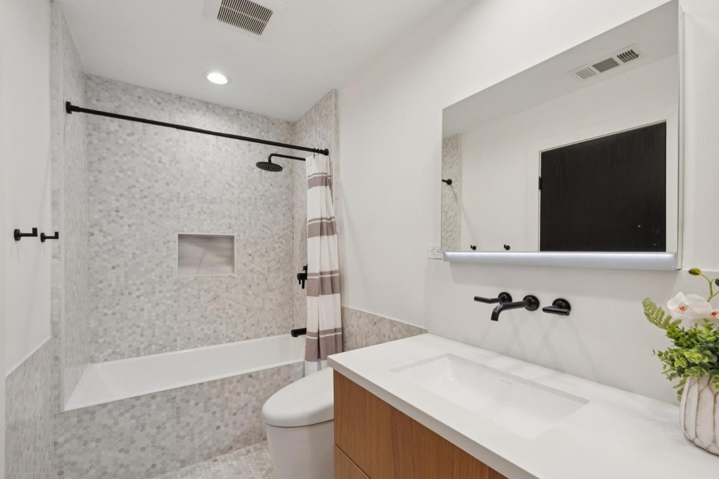1224 Lane Street