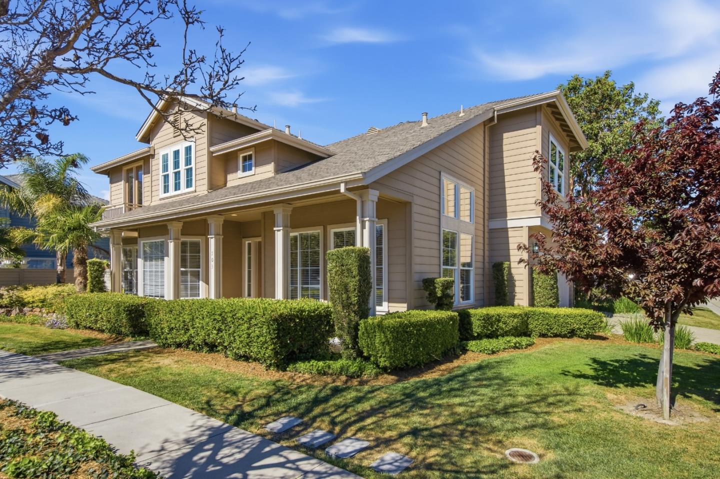 703 Lacewing Lane
