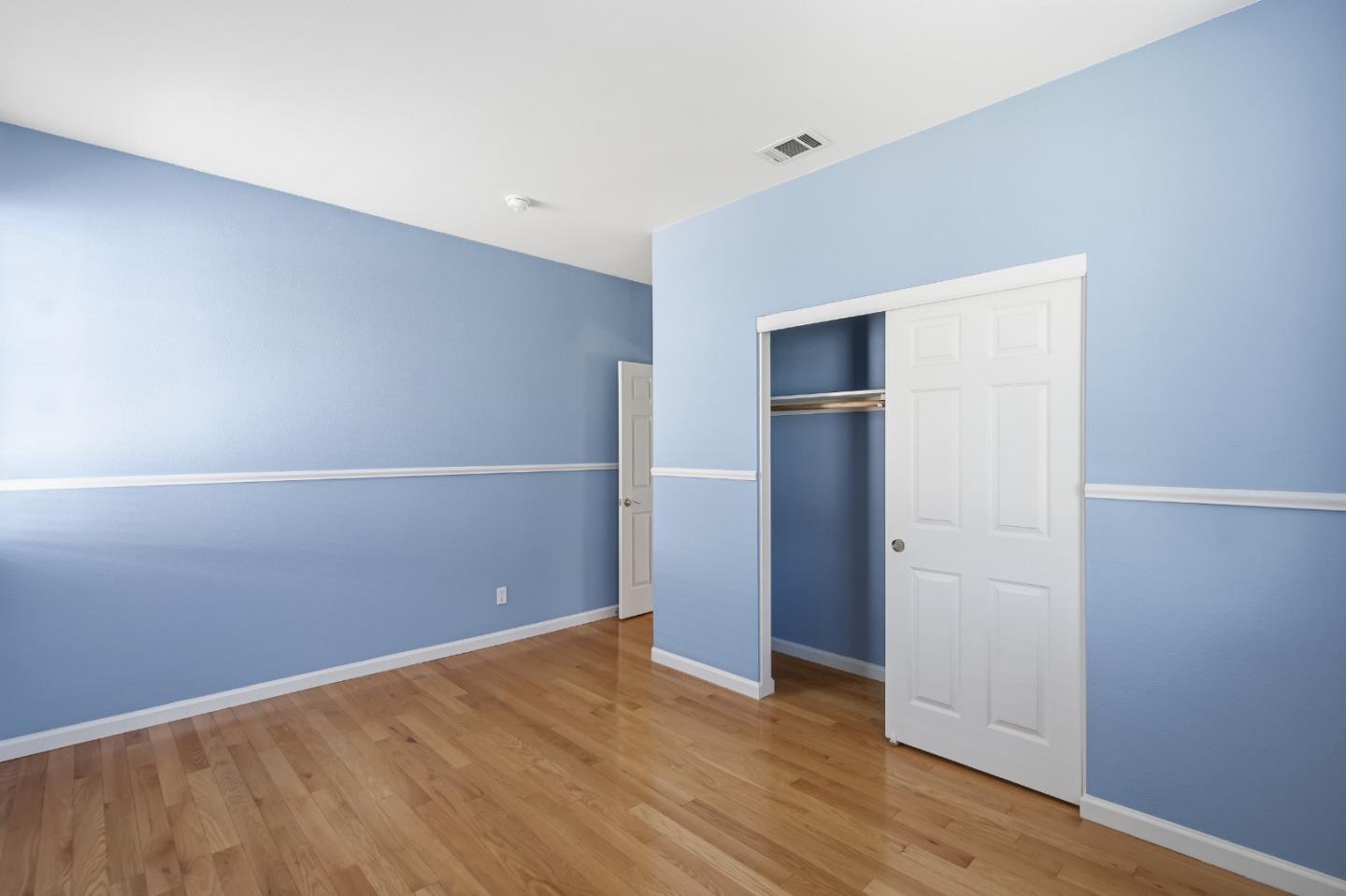 703 Lacewing Lane