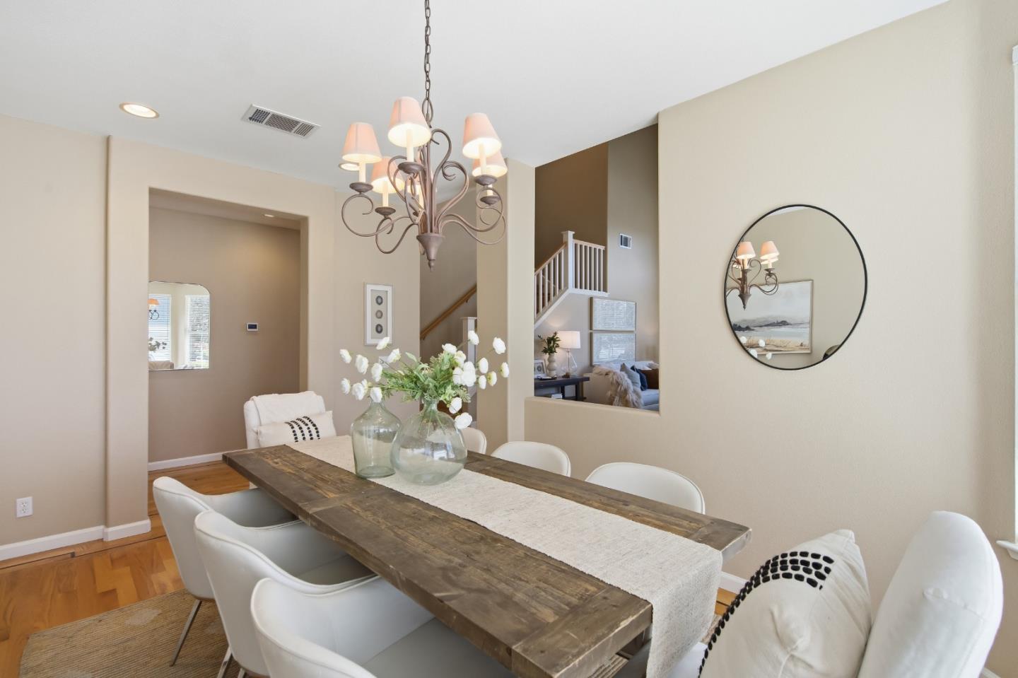 703 Lacewing Lane
