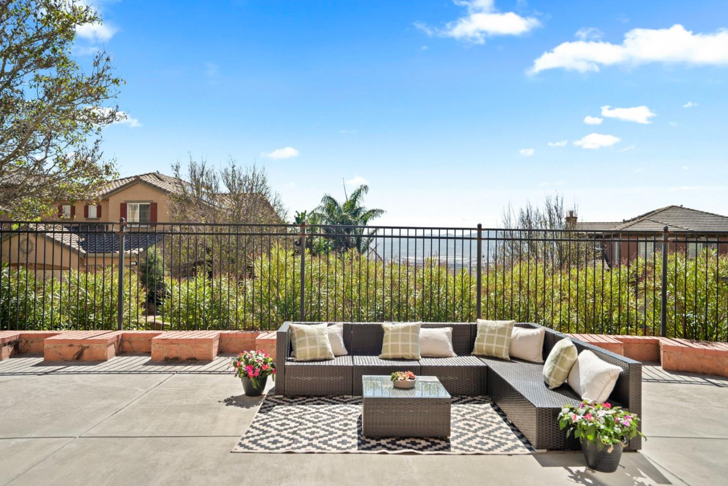 15 Monte Vista Way