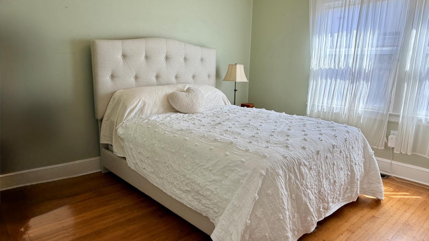 1425 California Drive