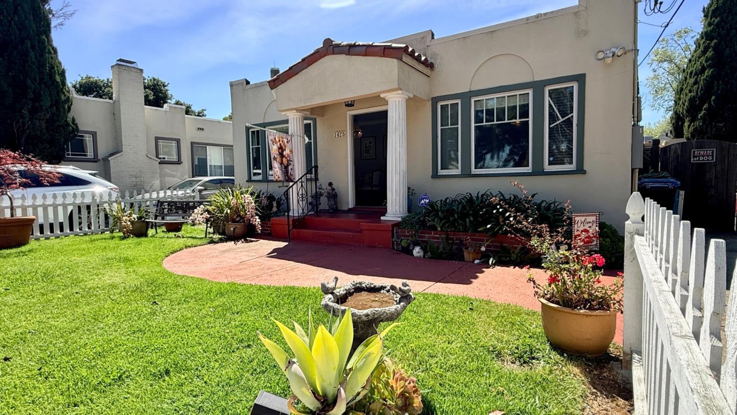 1425 California Drive