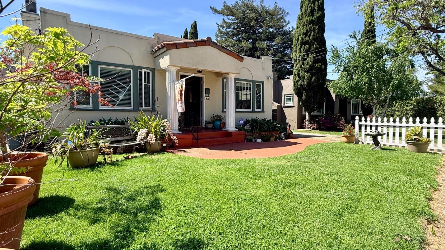 1425 California Drive