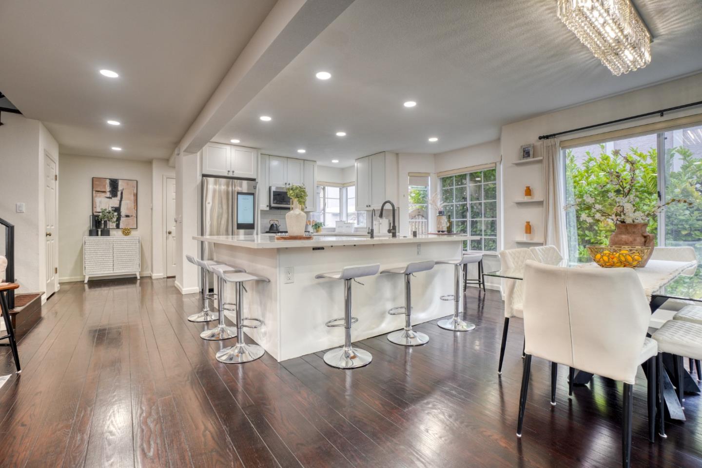 15 Amy Dr