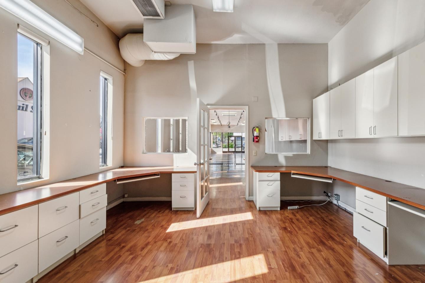33 West 25th Avenue