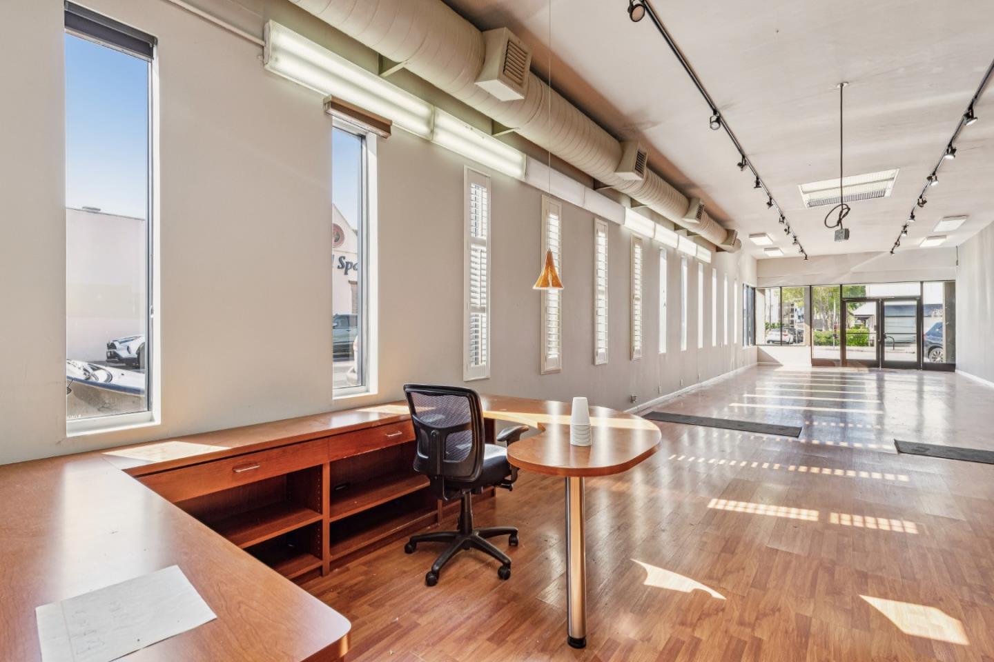 33 West 25th Avenue