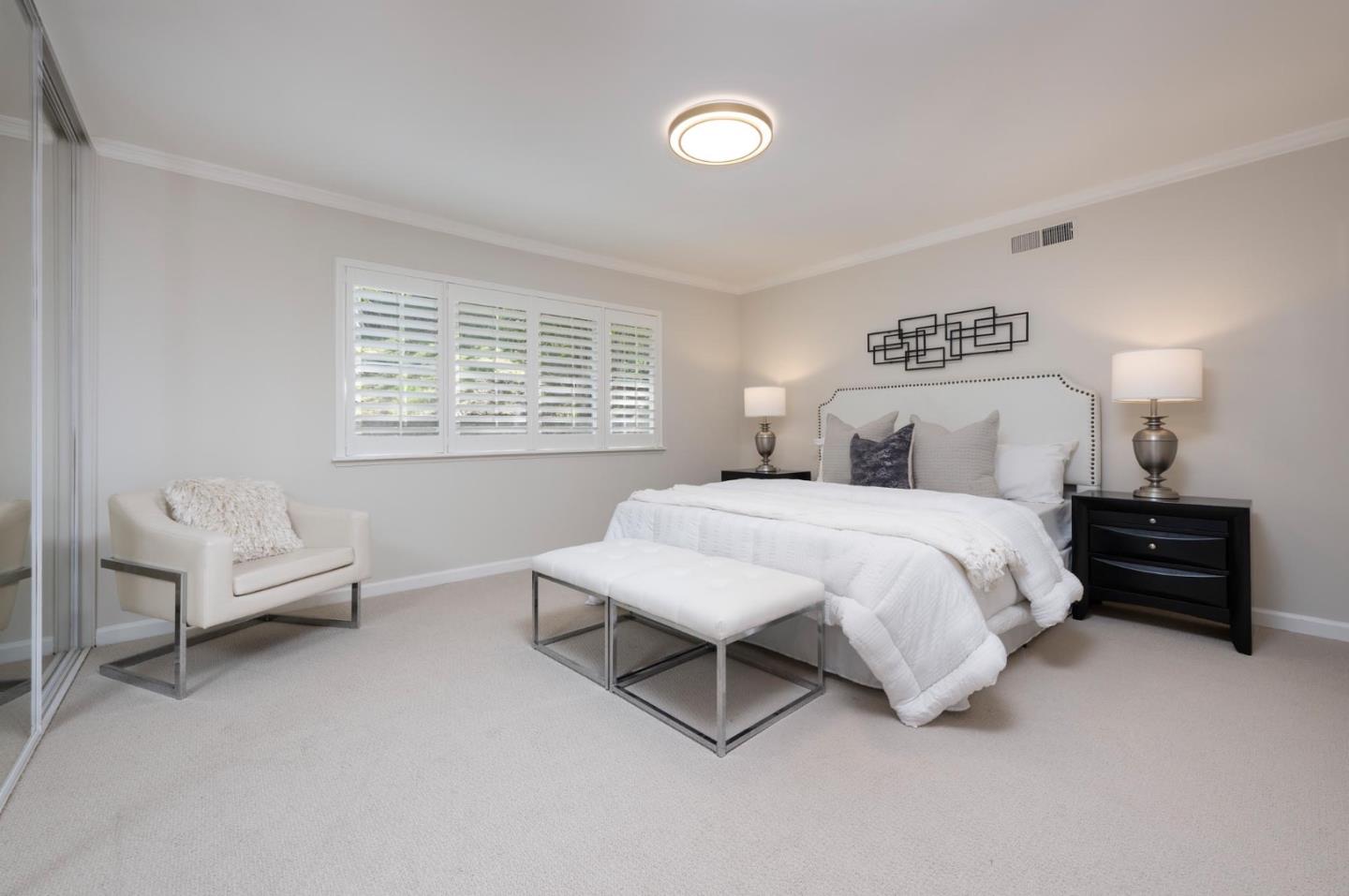 1340 Manzanita Drive