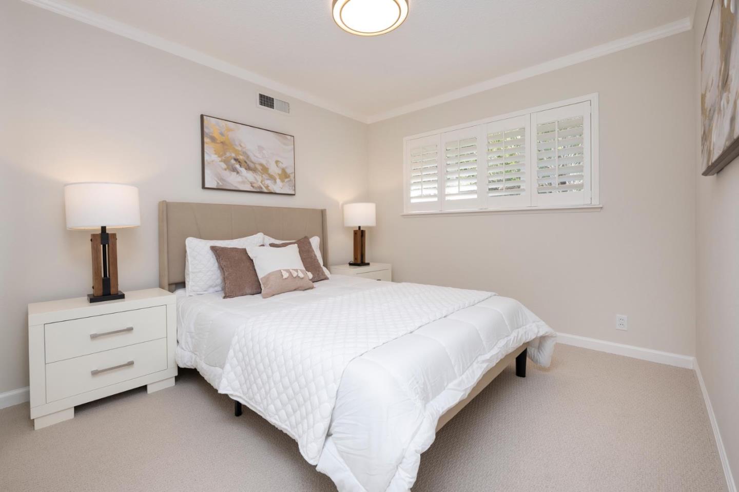 1340 Manzanita Drive